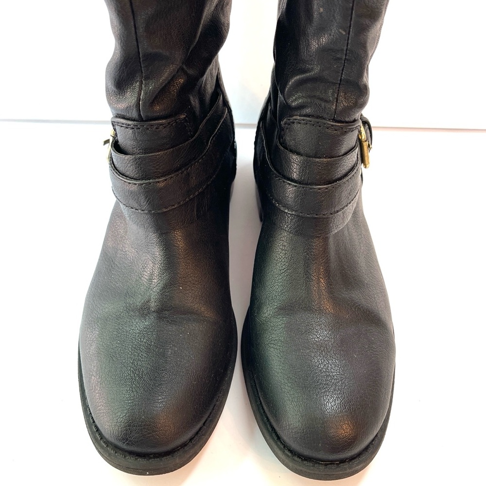 BLACK RIDING BOOTS WITH GOLD BUCKLE DETAIL - Picture 7 of 11